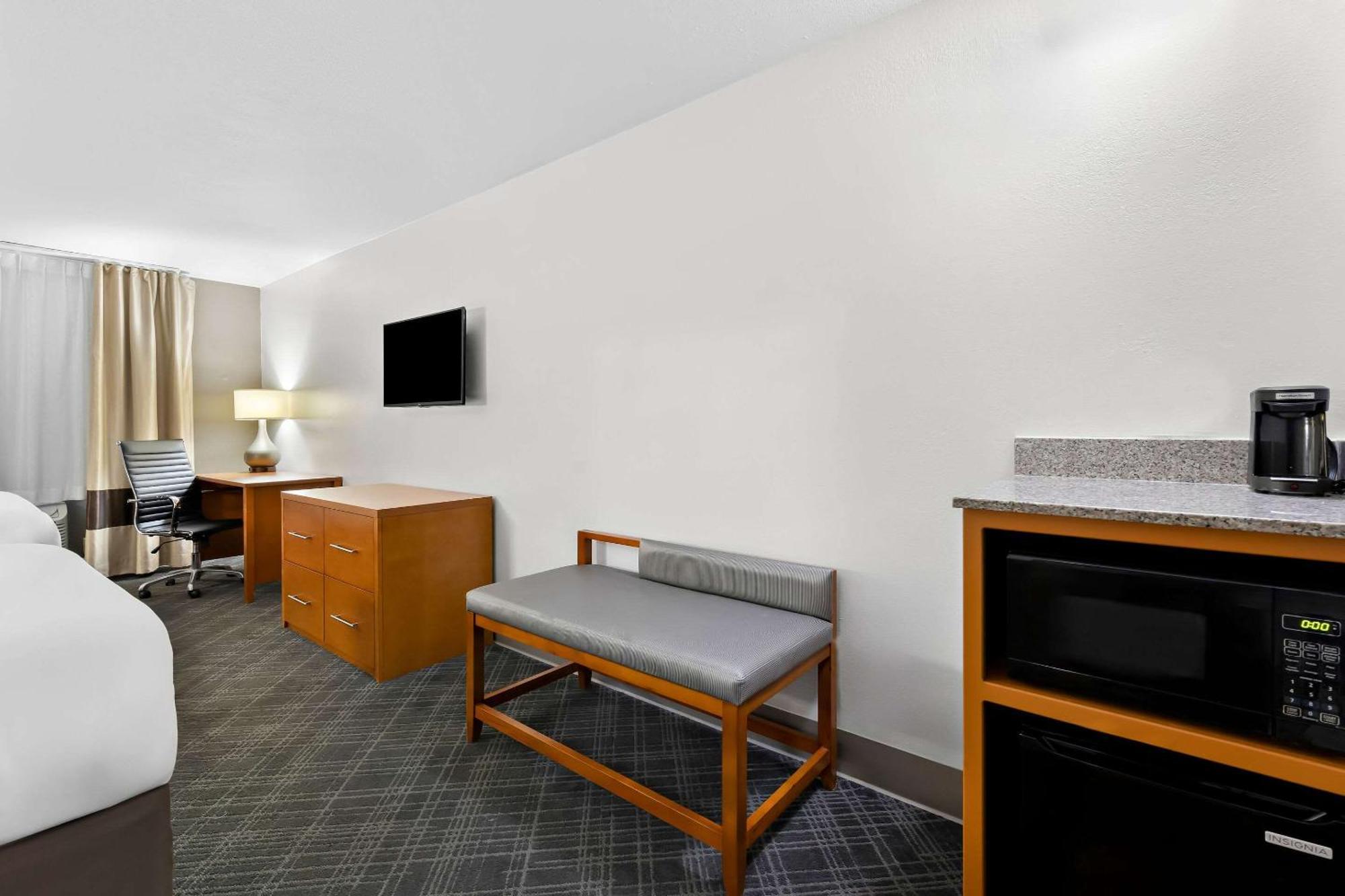 Comfort Inn & Suites Nashville Near Tanger Outlets I-24 Antioch Экстерьер фото