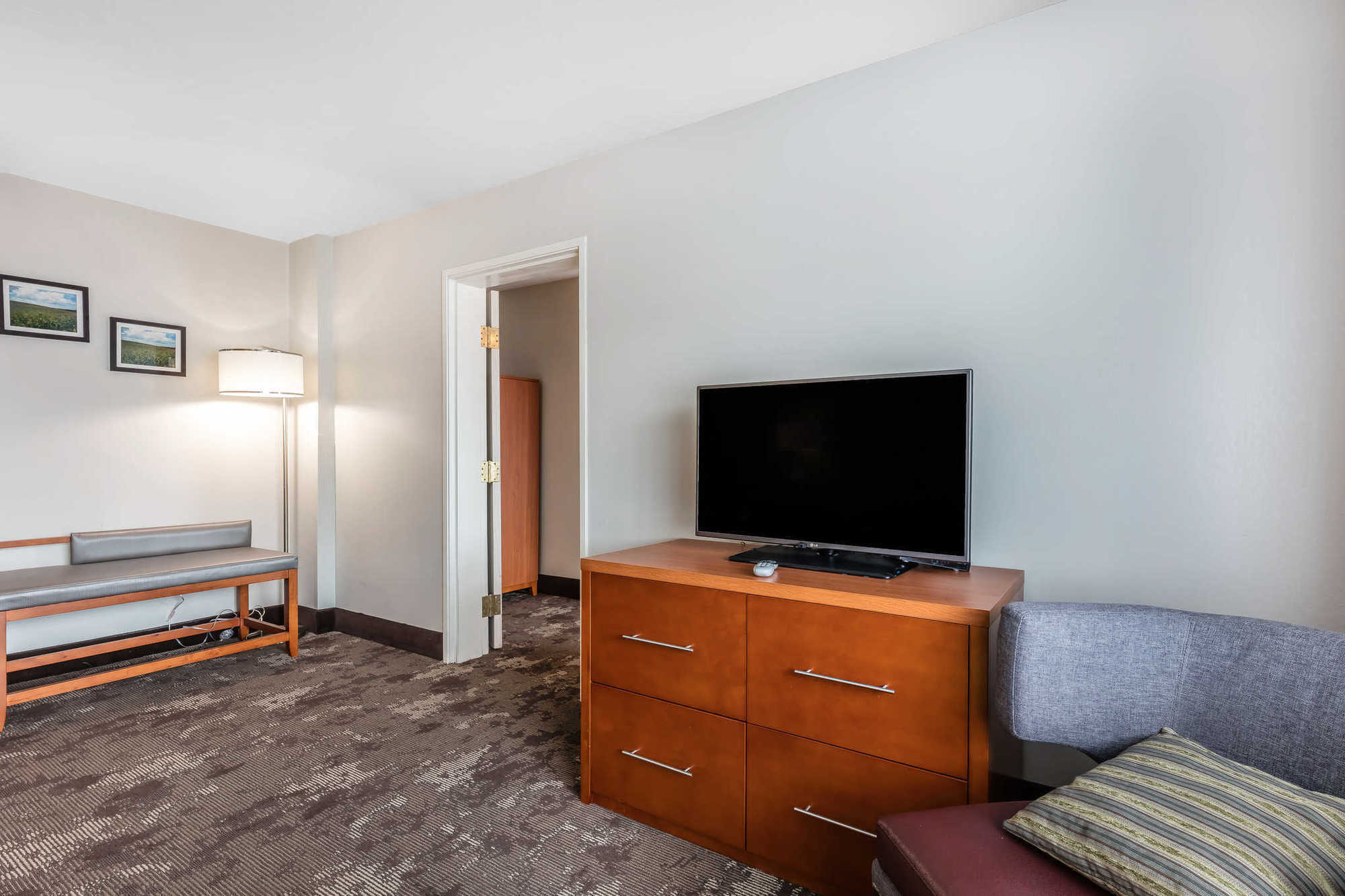 Comfort Inn & Suites Nashville Near Tanger Outlets I-24 Antioch Номер фото