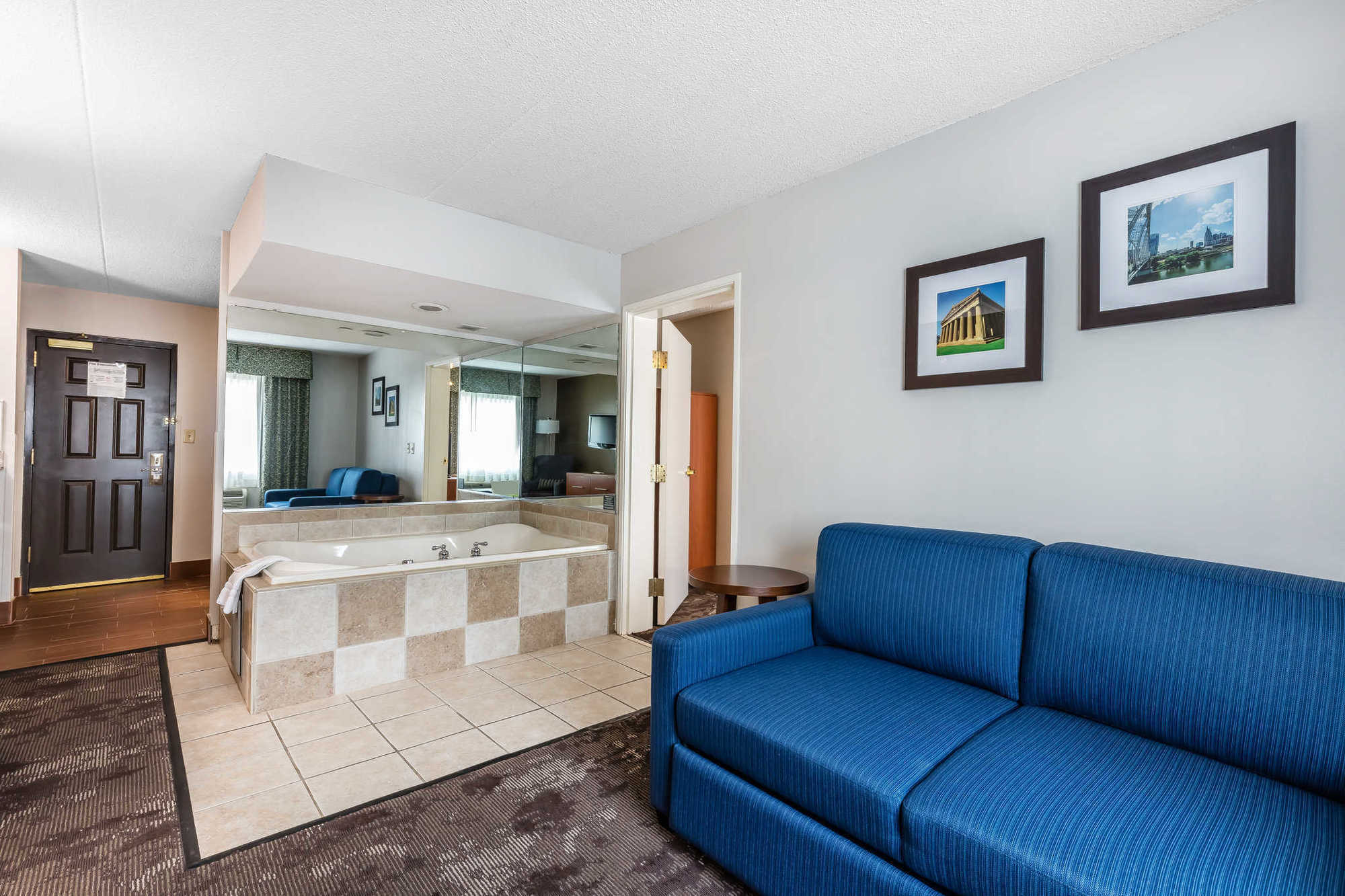 Comfort Inn & Suites Nashville Near Tanger Outlets I-24 Antioch Номер фото